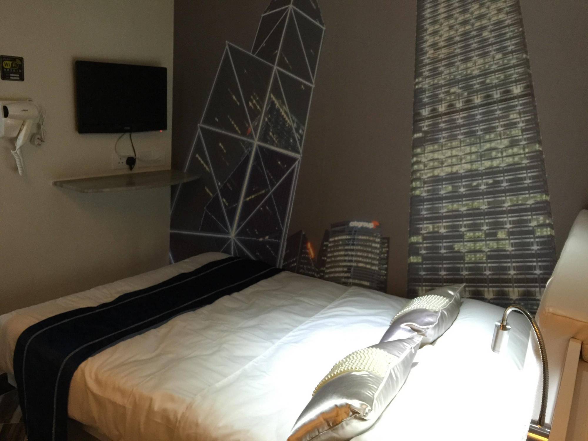 Move Inn Hong Kong Dış mekan fotoğraf